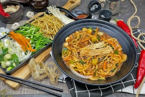 [당일생물] 단독[책임정진우] - 군산 매운잡채 매운맛/ 군산의 유명 맛집!