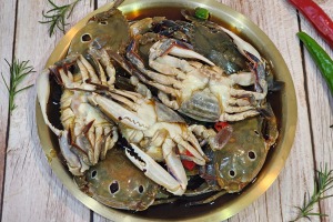 남해창고 - 물좋은 삼점 암꽃게장 2kg/ 알이 꽉찬 암꽃게로만 만든 식탁위의 밥도둑!